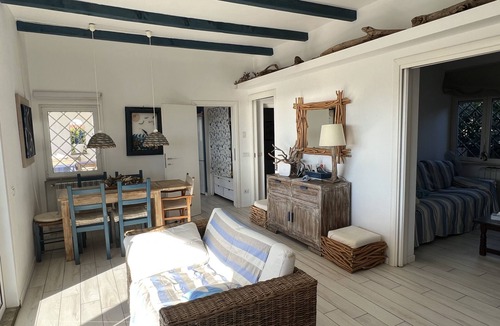 Anzio Villa | By the sea just a stone's throw from Rome