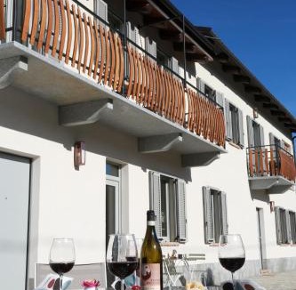 Vinchio Apartment | Cà d'Rita Monferrato - Viognier con sauna interna e idromassaggio e piscina esterni