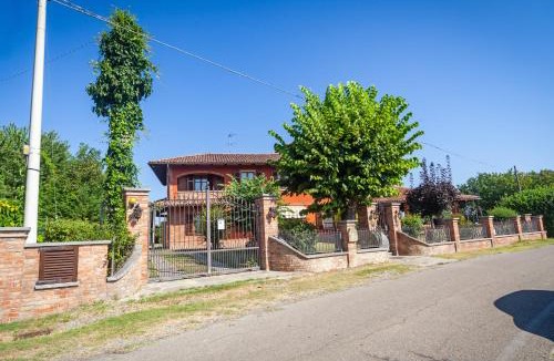 Calosso House | Ca D'Enrica