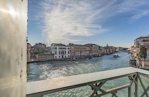 Cannaregio Apartment | Ca' Degli Specchi Grand Canal
