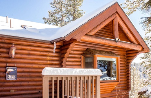 Spring Valley Cabin | Cabin with private hot tub, lake and mountain views, large deck