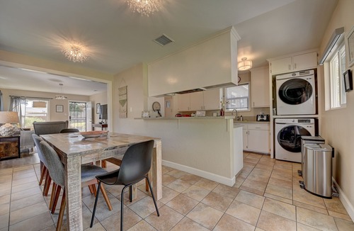Bixby Knolls House | Calming Sanctuary near attractions/beaches and LAX