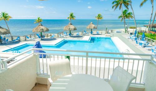 Lower Matecumbe Beach Hotel | Caloosa Cove Resort by CoolVacay