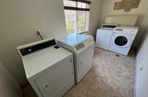 Hawthorne Hotel | Candlewood Suites LAX Hawthorne by IHG