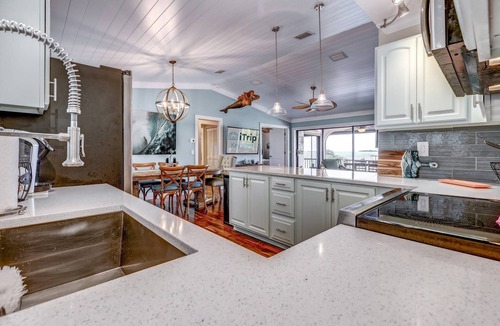 Summerland Key House | Caribbean Cabana: Your Perfect 3BR Oceanfront Retreat with Dockage, Pool and Breathtaking Views!