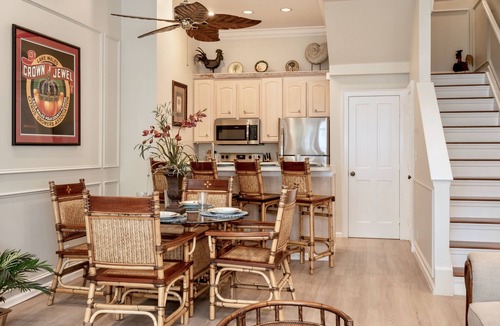 Truman Annex House | *CARIBBEAN CHARM @ THE FOUNDRY* Villa Near Duval & Beach + LAST KEY SERVICES…