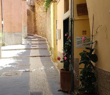Fezzano Bed & Breakfast | carugio del fezzano