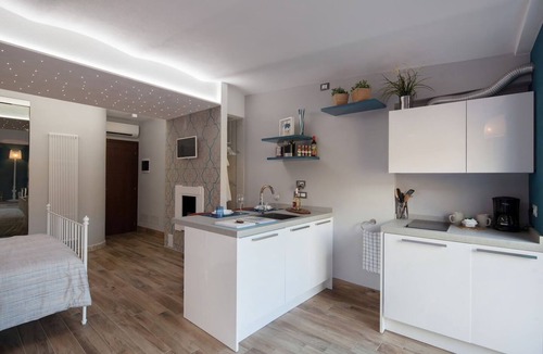 Manarola Apartment | Casa 67 Seaview Studio with Terrace & Jacuzzi in Manarola