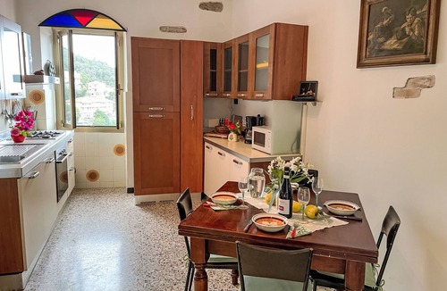 Pietrabruna House | Casa Alfonso e Derna by Interhome