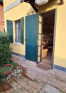 Crocetta-San Lazzaro-Modena Est Apartment | Casa Anna - piano T e giardino