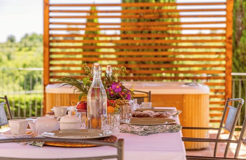Citta della Pieve Villa | CASA BAIOCCO 9 - PRIVATE VILLA WITH HEATED POOL AND JACUZZI