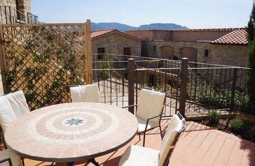 Gaiole in Chianti Villa | Casa BD in Gaiole - 150 m² apartment with a view & travel guide - sleeps 8