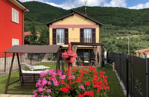 Caravonica House | Casa Bea con Piscina e giardino