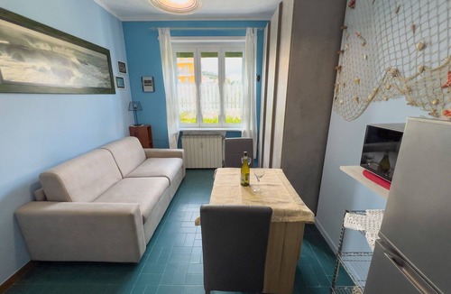 San Bartolomeo al Mare Apartment | Casa Carlotta - Little studio apartment, 2 people, private parking, 200 m from beach