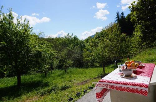 Pornassio House | Casa Castagno e Ruscello - Nature Retreat in Liguria