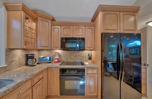 Bahama Village House | Casa Cristol- Family and Pet Friendly - Classic KW Charm Superb Location!