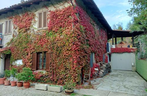 Borgomale House | CASA DEL CANTA