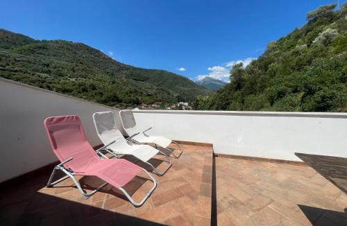 Isolabona Apartment | Casa del Castello Sleeps 4 Isolabona Italy