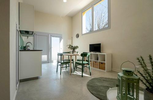 Castel San Pietro Terme Apartment | Casa del Falegname - Loft Abete con cucina