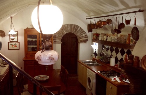Cesi House | Casa del glicine