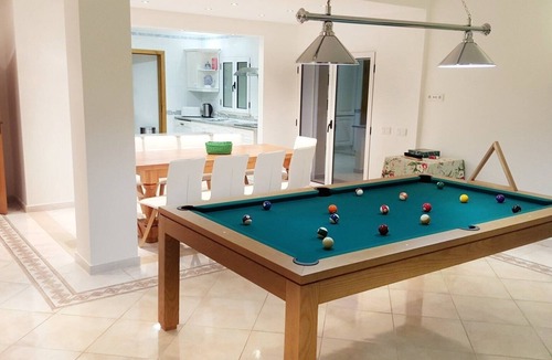 Olhos D'Agua Villa | Casa do Mar by Laranjal Rentals