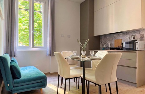 Bolognina Apartment | Casa Due Agosto, sleek and central