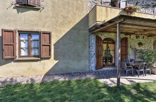 Pomarance Apartment | Casa Girasole Agriturismo Le Selvole Tuscany