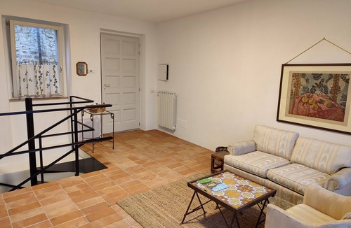 Montecchio Apartment | Casa in Collina - nel Borgo di Tenaglie