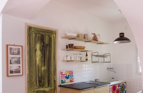 Diano Castello Condo | Casa Klaus: between lake and olive trees