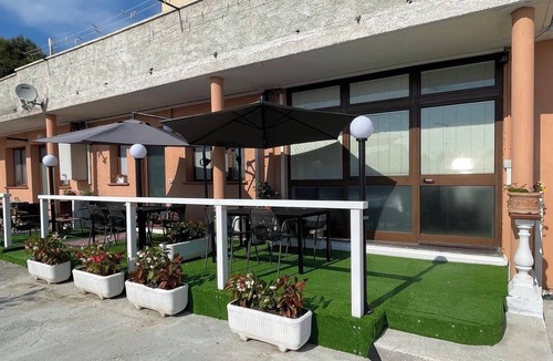 Monade Santa Lucia Apartment | Casa Lily 2: A Cozy Apartment with a View.