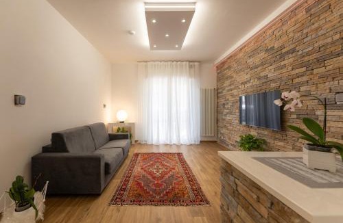Seano House | Casa Lo&Ma