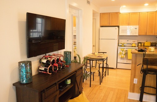 Old Town House | Casa Louisa - XMAS IN KW! 2 Bed in Old Town - Right off Duval/Great Front Porch