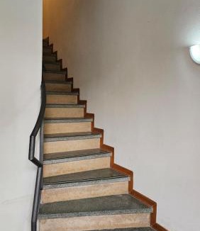 Lugo Apartment | Casa Luminosa in affitto breve a Lugo, zona tranquilla, parcheggio comodo