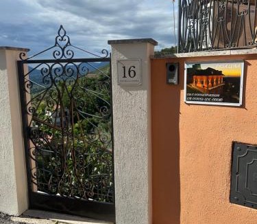 Poggio Catino House | Casa LUNA