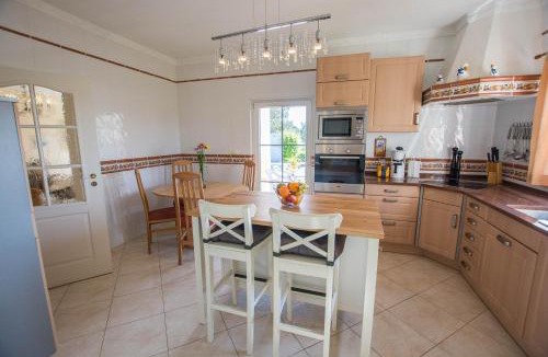 Aljezur Villa | Casa Naboo - Sunny Holiday Home with Pool