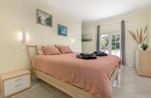 Aljezur Villa | Casa Naboo - Sunny Holiday Home with Pool