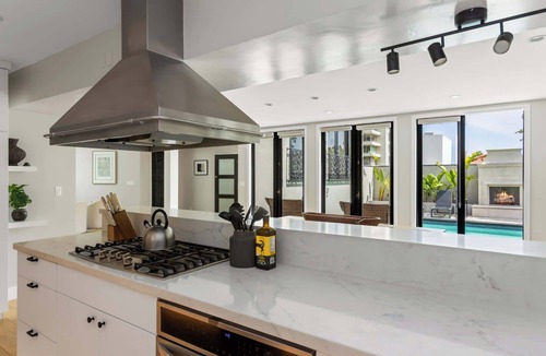 Hollywood Hills West Villa | Casa Olivia by Oraklus