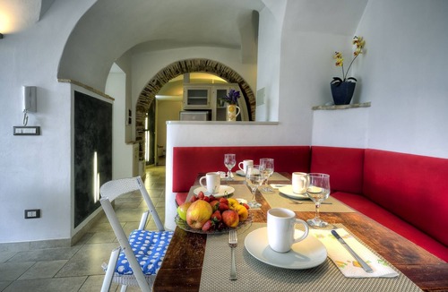 Civezza Condo | Casa Pisani in a building with garden and swimming pool