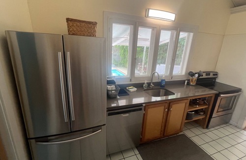 Historic Seaport House | Casa Rosa: 4BR/4BA house, pool, near Duval