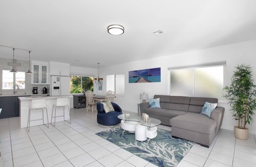 Ramrod Key House | Casa Sirena, FL Keys Canalfront 3BD/2BA home offers a small pool & private dock