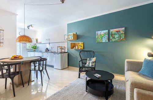 Aljezur Villa | Casa Skip - 4 bedroom villa with lush garden!