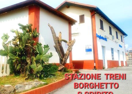 Borghetto Santo Spirito Apartment | casa tra cielo e mare
