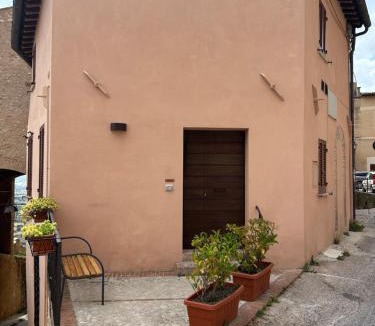 Trevi Apartment | Casa Trevi via Fantosati