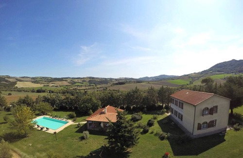 Pomarance Apartment | Casa Uva Agriturismo Le Selvole - Tuscany