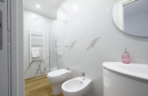 Marta Apartment | Casa Vacanze Maddalena - Palazzetto sul lago - Diamante Rosa