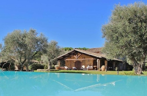 Capalbio Villa | Casale degli Ulivi is a stylish Tuscan house with infinity pool and splendid park, located in Ca...