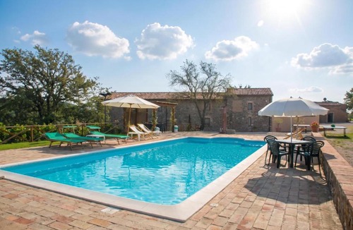Allerona Villa | Casale Montemoro With Pool - Happy Rentals