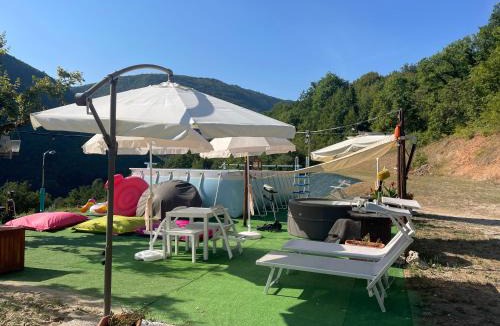 Pieve Torina Bed & Breakfast | Casale nella valle