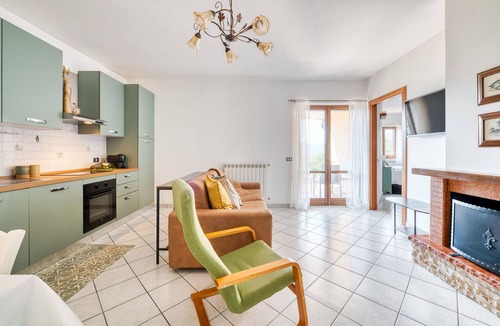 Montefranco Apartment | 'Casavacanze' Apartment with Mountain View, Private Terrace and Wi-Fi