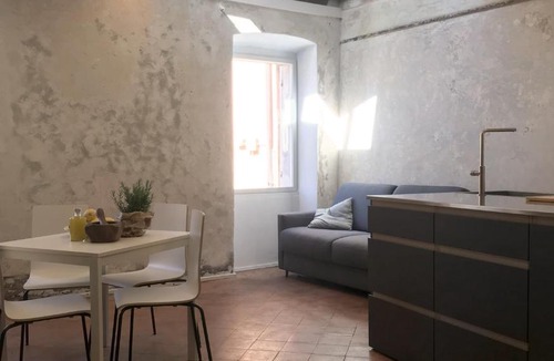 San Lorenzo al Mare Apartment | Case Antico Comune